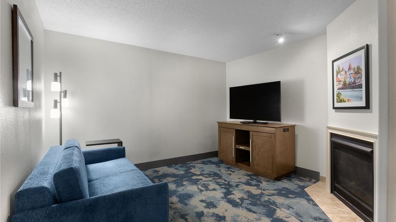 <b>Hampton Inn Helen on the River Room</b>. Images powered by <a href="https://iceportal.shijigroup.com/" title="IcePortal" target="_blank">IcePortal</a>.
