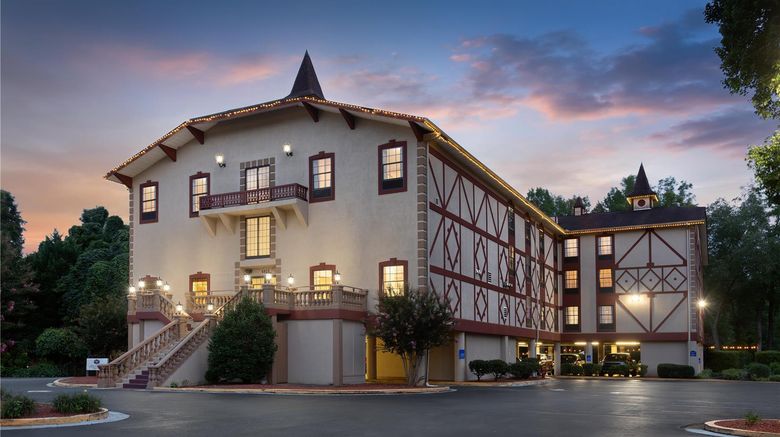 <b>Hampton Inn Helen on the River Exterior</b>. Images powered by <a href="https://iceportal.shijigroup.com/" title="IcePortal" target="_blank">IcePortal</a>.