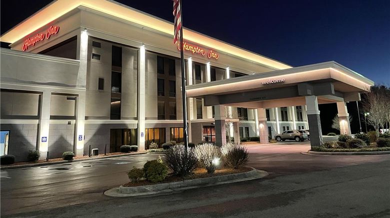 Hampton Inn Hillsville Exterior. Images powered by <a href="https://iceportal.shijigroup.com" target="_blank" rel="noopener">Ice Portal</a>.