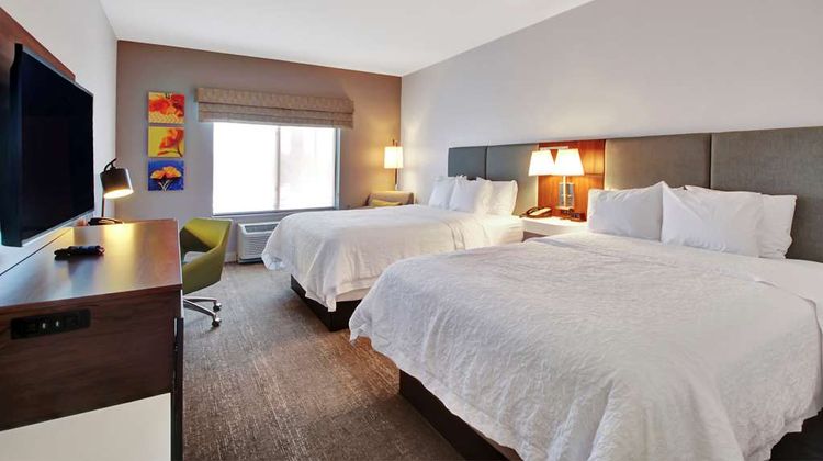 Hampton Inn & Suites Hemet Room