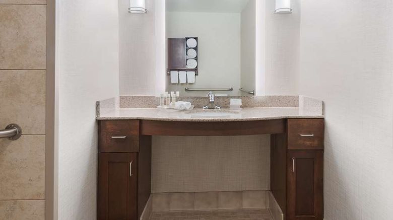 <b>Homewood Suites by Hilton Holyoke Room</b>. Images powered by <a href="https://iceportal.shijigroup.com/" title="IcePortal" target="_blank">IcePortal</a>.