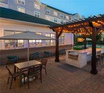 Homewood Suites by Hilton Holyoke Exterior