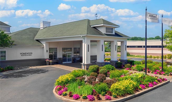 Homewood Suites by Hilton Holyoke Exterior