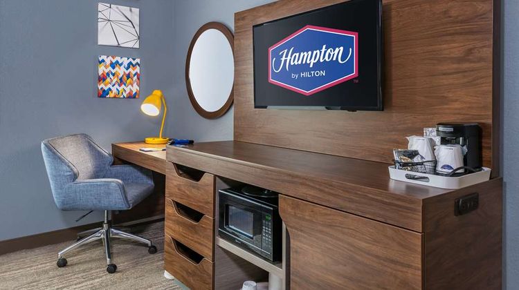 Hampton Inn & Suites Hopkinsville Room