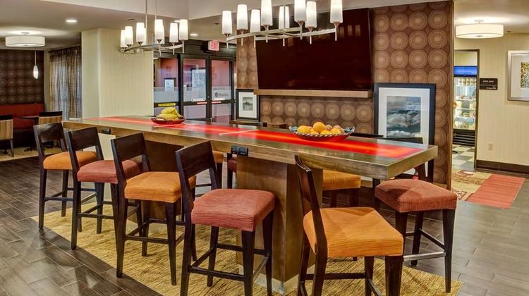 Hampton Inn Baytown Lobby