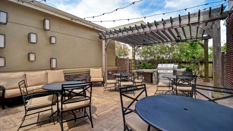 <b>Homewood Suites by Hilton Intercon Arpt Exterior</b>. Images powered by <a href="https://iceportal.shijigroup.com/" title="IcePortal" target="_blank">IcePortal</a>.
