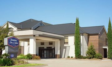 Hampton Inn & Suites Cypress Station