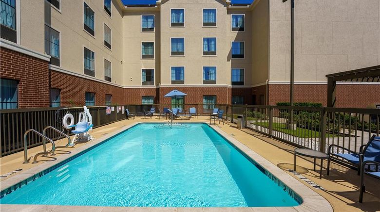 <b>Homewood Suites Houston Energy Corridor Pool</b>. Images powered by <a href="https://iceportal.shijigroup.com/" title="IcePortal" target="_blank">IcePortal</a>.