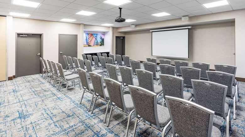 <b>Hampton Inn & Stes Houston I-10 Central Spa</b>. Images powered by <a href="https://iceportal.shijigroup.com/" title="IcePortal" target="_blank">IcePortal</a>.