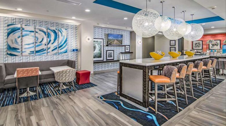 <b>Hampton Inn Seabrook Lobby</b>. Images powered by <a href="https://iceportal.shijigroup.com/" title="IcePortal" target="_blank">IcePortal</a>.