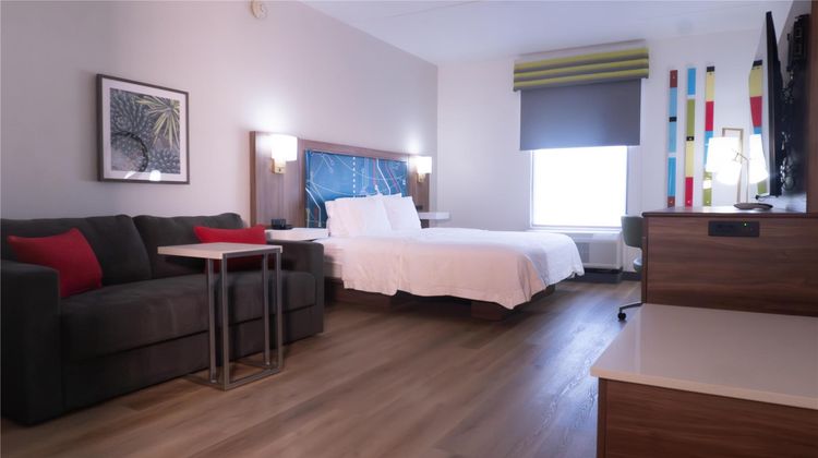 Hampton Inn & Suites Houston-Katy Room