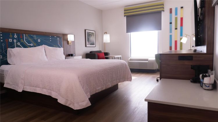 Hampton Inn & Suites Houston-Katy Room