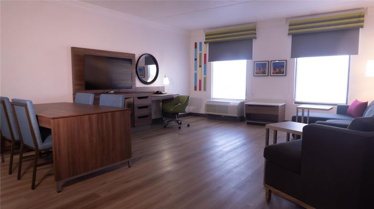 Hampton Inn & Suites Houston-Katy Room