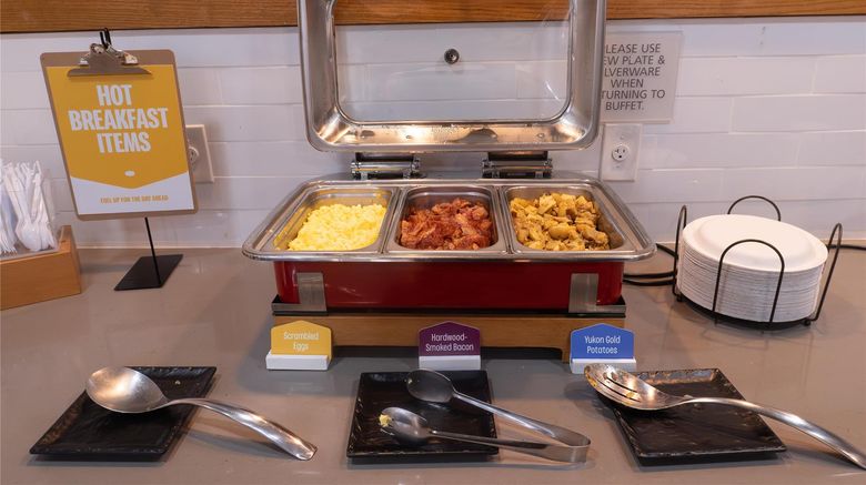 <b>Hampton Inn & Suites Houston-Katy Restaurant</b>. Images powered by <a href="https://iceportal.shijigroup.com/" title="IcePortal" target="_blank">IcePortal</a>.