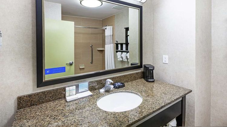 Hampton Inn & Suites Houston/League City Room