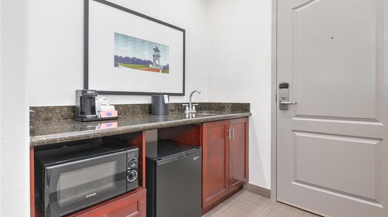<b>Hampton Inn & Suites Houston/Pasadena Other</b>. Images powered by <a href="https://iceportal.shijigroup.com/" title="IcePortal" target="_blank">IcePortal</a>.