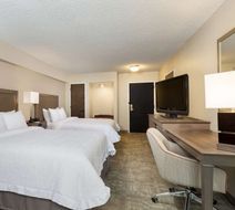 Hampton Inn Houston-Near the Galleria Room