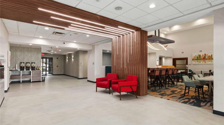 Hampton Inn & Suites Rosenberg Lobby