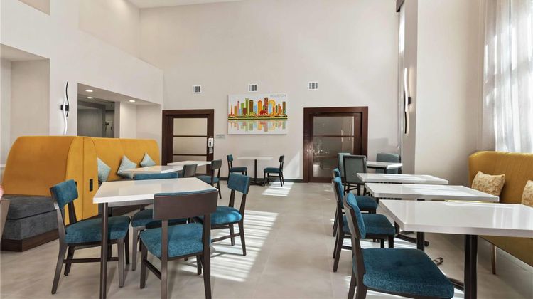 Hampton Inn & Suites Rosenberg Restaurant