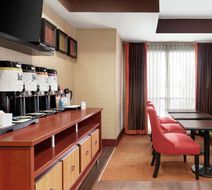 Hampton Inn Stafford Lobby