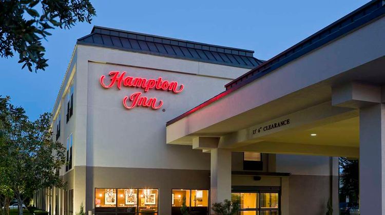 Hampton Inn Stafford Exterior