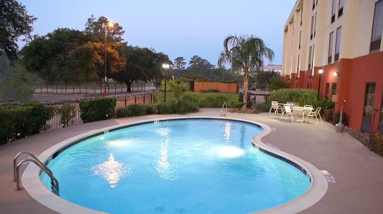 Hampton Inn I-10W Energy Corridor Pool