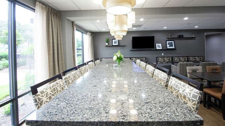 <b>Hampton Inn I-10W Energy Corridor Restaurant</b>. Images powered by <a href="https://iceportal.shijigroup.com/" title="IcePortal" target="_blank">IcePortal</a>.