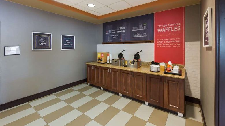 <b>Hampton Inn Nanuet Restaurant</b>. Images powered by <a href="https://iceportal.shijigroup.com/" title="IcePortal" target="_blank">IcePortal</a>.