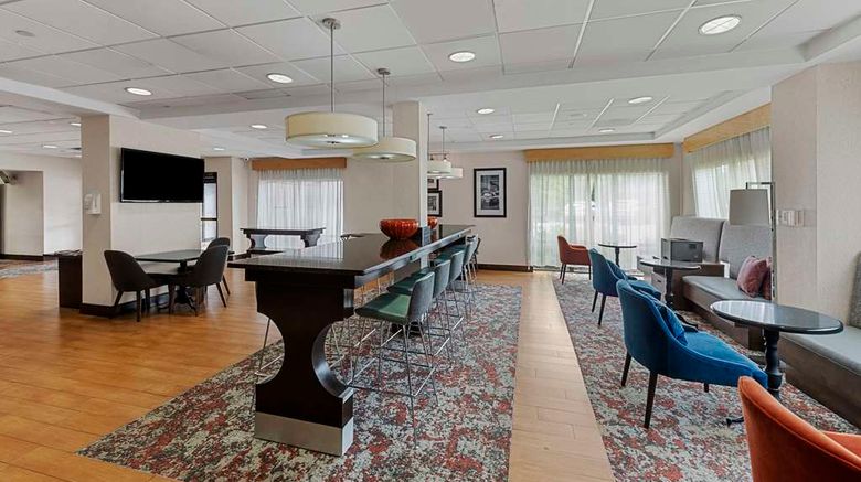 <b>Hampton Inn Nanuet Restaurant</b>. Images powered by <a href="https://iceportal.shijigroup.com/" title="IcePortal" target="_blank">IcePortal</a>.