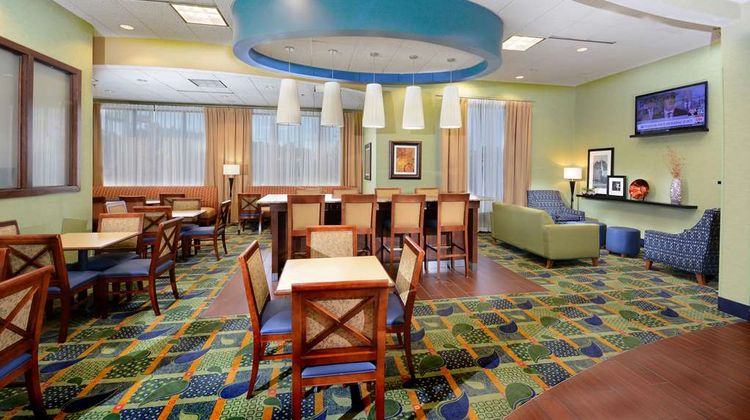 Hampton Inn High Point Lobby