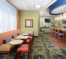 Hampton Inn High Point Lobby