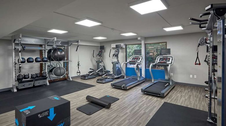 <b>Hampton Inn Harrisburg West Health</b>. Images powered by <a href="https://iceportal.shijigroup.com/" title="IcePortal" target="_blank">IcePortal</a>.