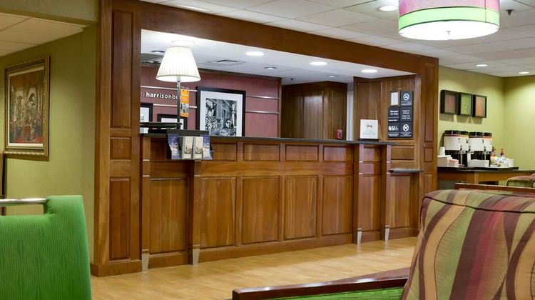 Hampton Inn Harrisonburg - University Lobby