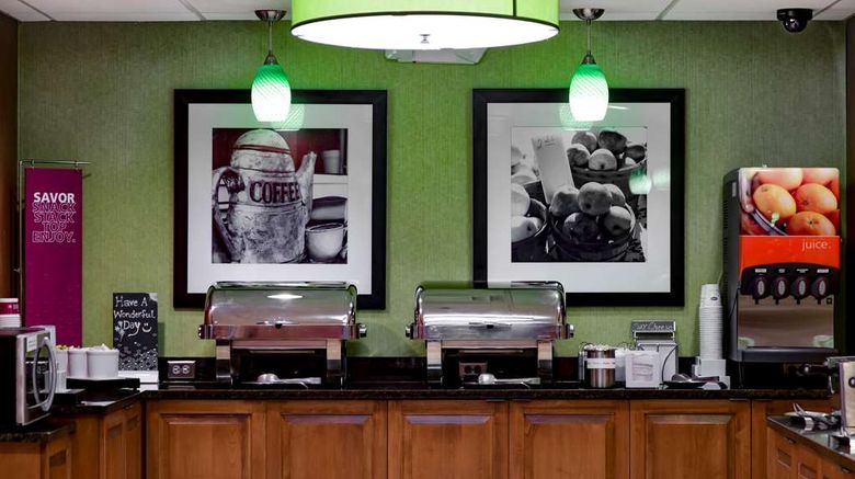 <b>Hampton Inn Harrisonburg - University Restaurant</b>. Images powered by <a href="https://iceportal.shijigroup.com/" title="IcePortal" target="_blank">IcePortal</a>.