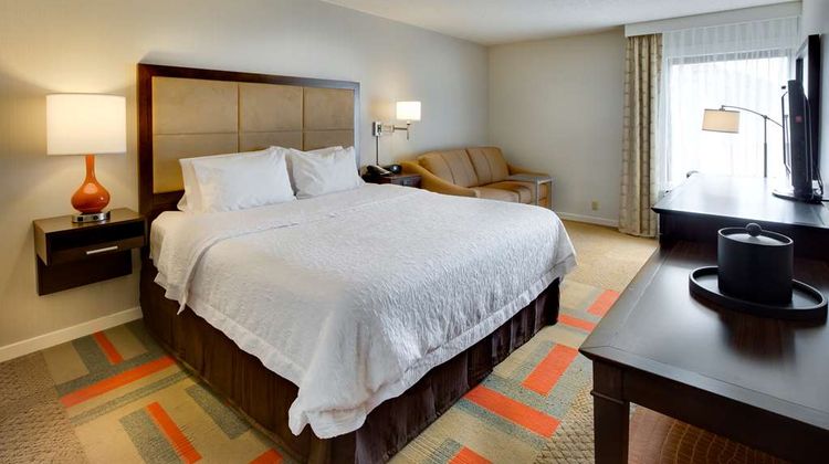 Hampton Inn Harrisonburg - University Room