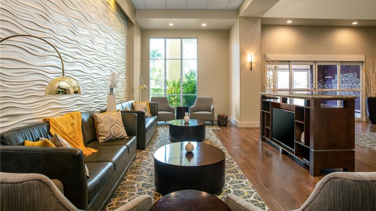 Hampton Inn & Suites Miami South Lobby