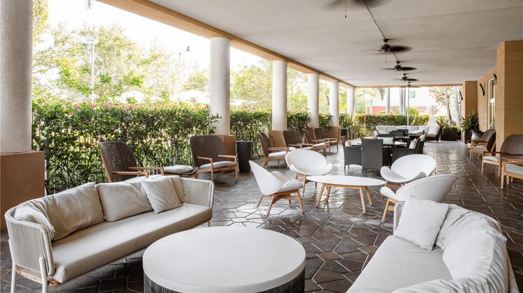 Hampton Inn & Suites Miami South Exterior
