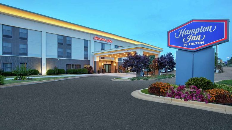 <b>Hampton Inn Cullman Exterior</b>. Images powered by <a href="https://iceportal.shijigroup.com/" title="IcePortal" target="_blank">IcePortal</a>.