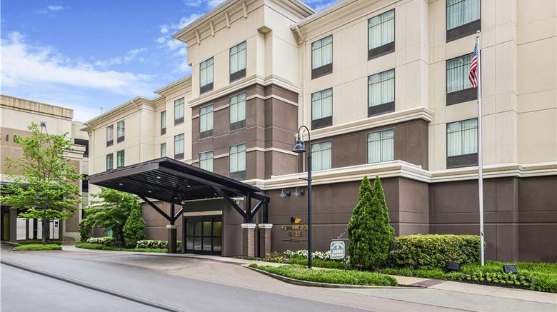 <b>Homewood Suites Huntsville Downtown Exterior</b>. Images powered by <a href="https://iceportal.shijigroup.com/" title="IcePortal" target="_blank">IcePortal</a>.