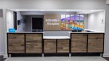 <b>Hampton Inn Madison Lobby</b>. Images powered by <a href="https://iceportal.shijigroup.com/" title="IcePortal" target="_blank">IcePortal</a>.