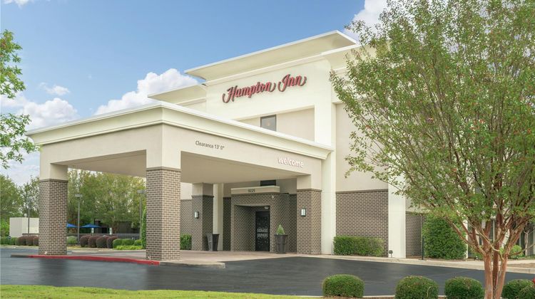 Hampton Inn Madison Exterior