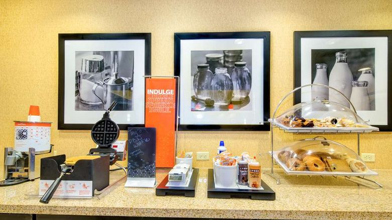<b>Hampton Inn and Suites - Scottsboro Restaurant</b>. Images powered by <a href="https://iceportal.shijigroup.com/" title="IcePortal" target="_blank">IcePortal</a>.