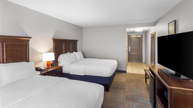 Hampton Inn Huntington University Area Room