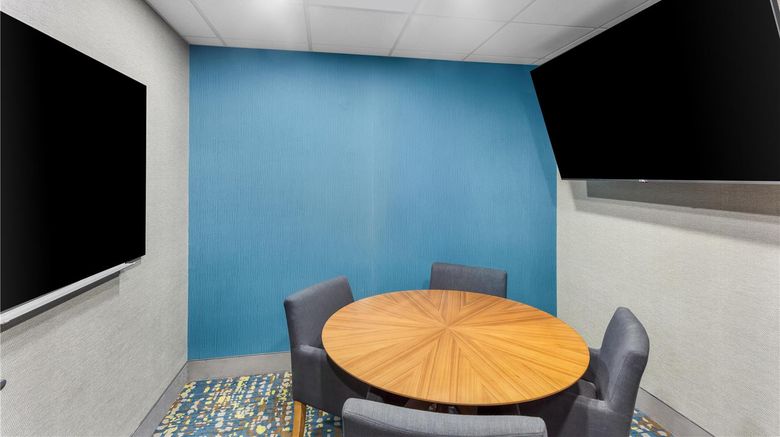 <b>Hampton Inn Huntington University Area Other</b>. Images powered by <a href="https://iceportal.shijigroup.com/" title="IcePortal" target="_blank">IcePortal</a>.
