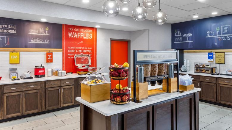 <b>Hampton Inn Huntington University Area Restaurant</b>. Images powered by <a href="https://iceportal.shijigroup.com/" title="IcePortal" target="_blank">IcePortal</a>.