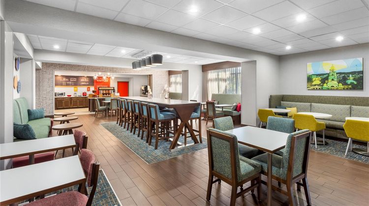 Hampton Inn Huntington University Area Restaurant