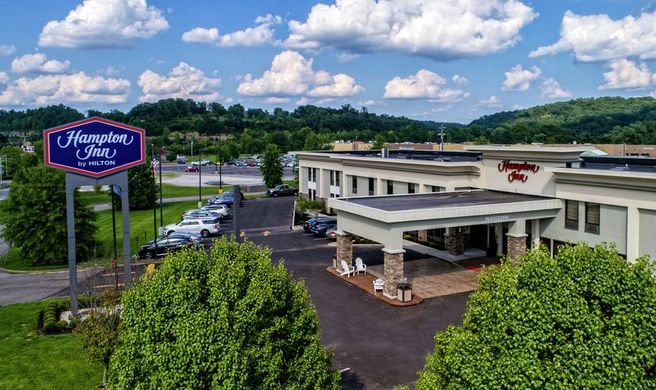 Hampton Inn Ashland Exterior