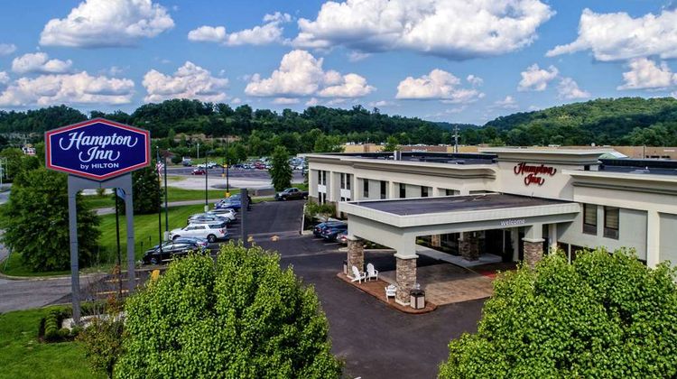 Hampton Inn Ashland Exterior