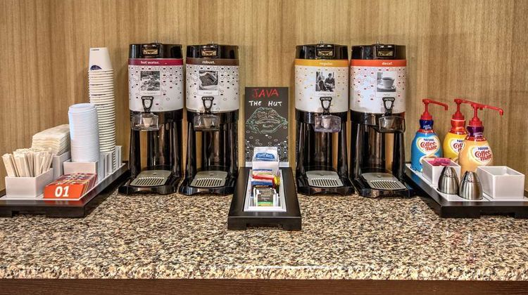 Hampton Inn Ashland Lobby