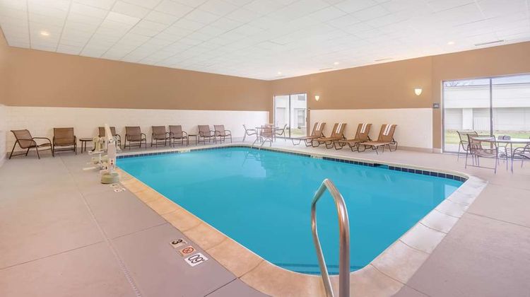 Hampton Inn Terre Haute Pool